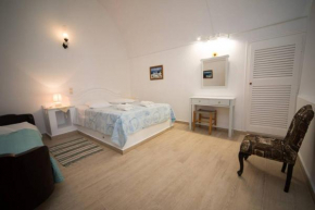 Cave House by Hotel Thira, Thira
